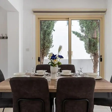 Βίλα Sunscape 3-bedroom And Pool In *
