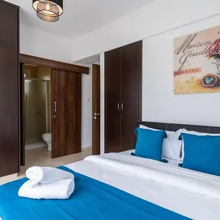 Sunscape 3-bedroom And Pool In Protaras