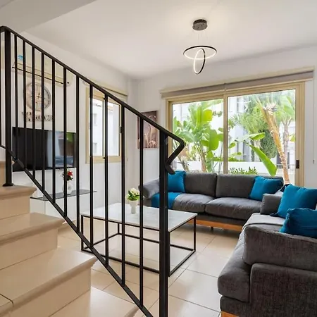 Sunscape 3-bedroom And Pool In