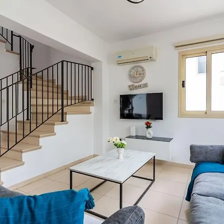 Sunscape 3-bedroom And Pool In Vilă
