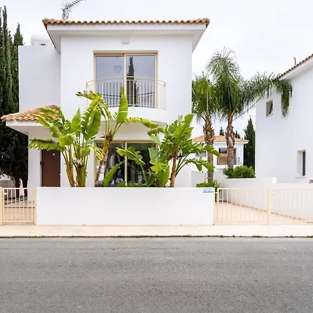 Sunscape 3-bedroom And Pool In