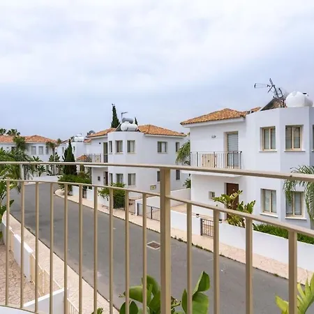 Sunscape 3-bedroom And Pool In * Protaras