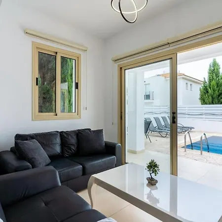 Sunscape 3-bedroom And Pool In *